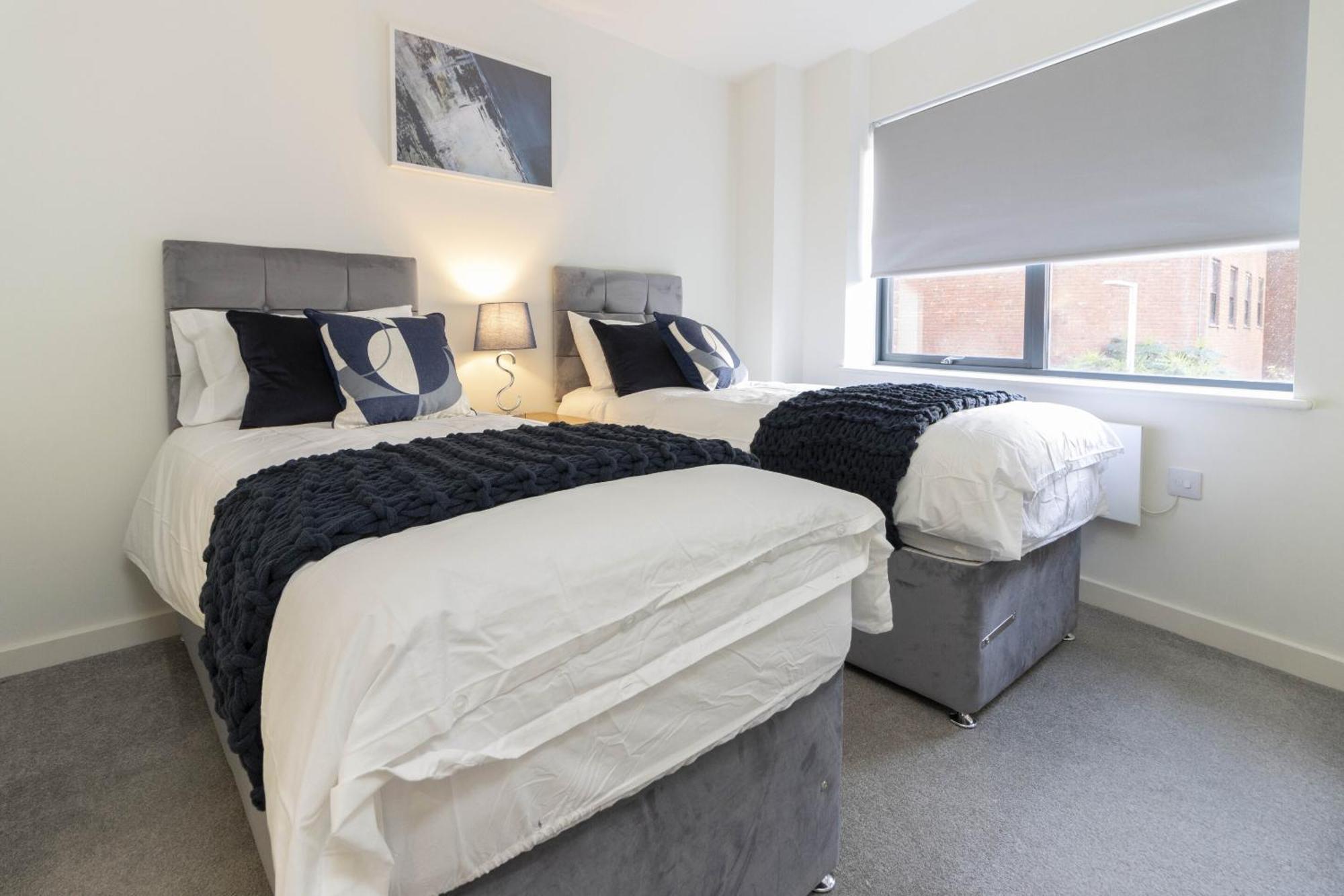 Linacre 11 - Modern 2 Bed Behind The Cathedral With Free Parking And Fast Wifi Leilighet Exeter Eksteriør bilde